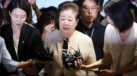 Disputed Church Leader Rejects Gift-giving Accusations Against Former South Korean First Lady