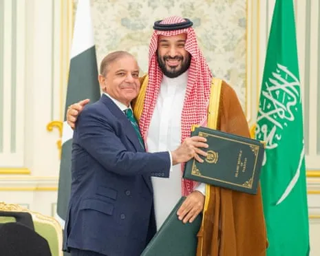 Saudi Arabia and Pakistan Sign Mutual Defence Treaty