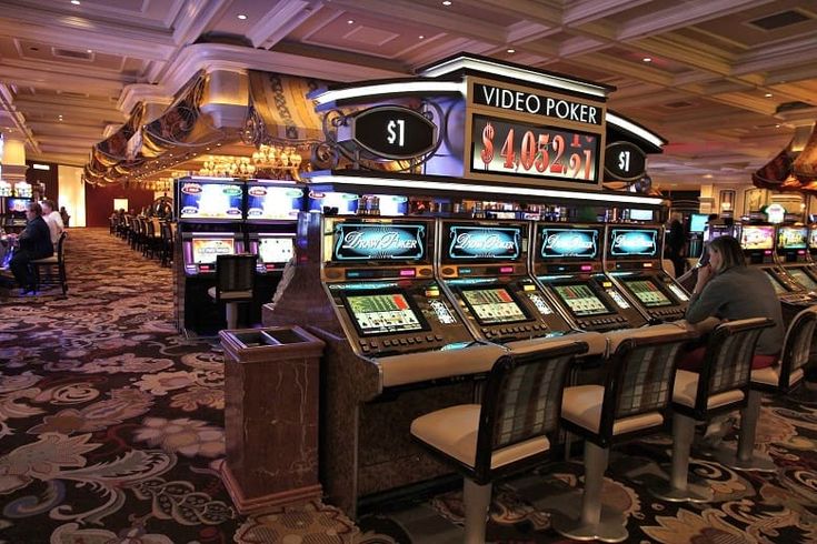 Spinning Into Thrilling Wins: The World of Online Slots